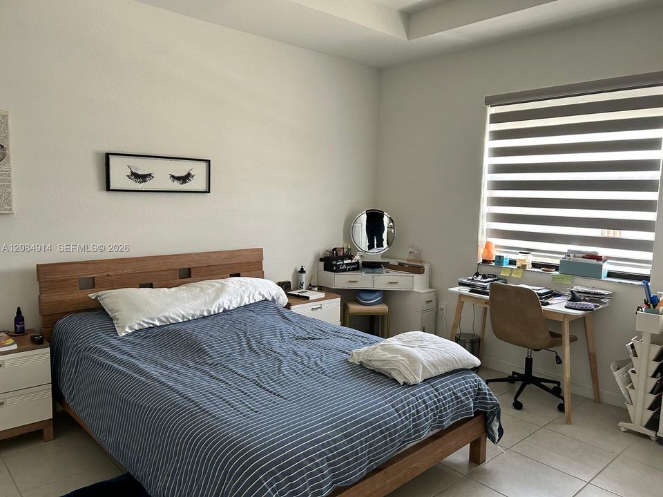 For Rent: $3,500 (3 beds, 2 baths, 1726 Square Feet)