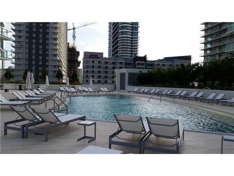 Active With Contract: $4,350 (2 beds, 2 baths, 1165 Square Feet)