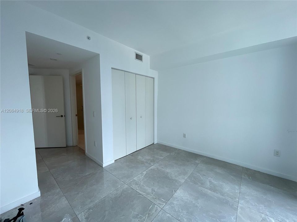 Active With Contract: $4,350 (2 beds, 2 baths, 1165 Square Feet)