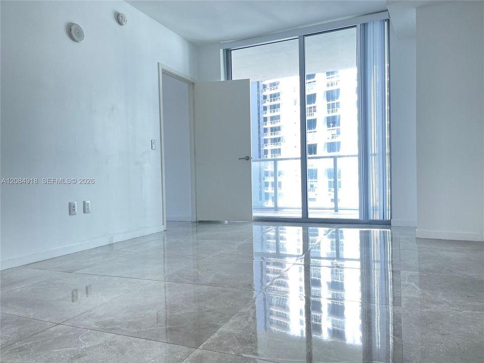 Active With Contract: $4,350 (2 beds, 2 baths, 1165 Square Feet)