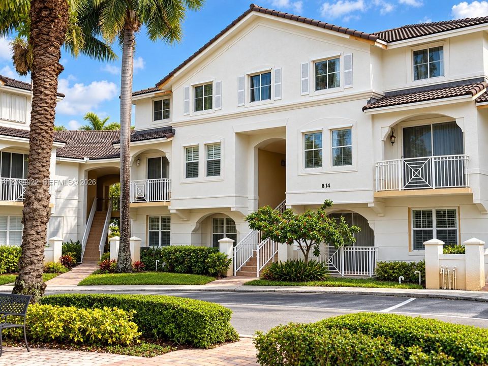 For Sale: $398,000 (2 beds, 2 baths, 1206 Square Feet)