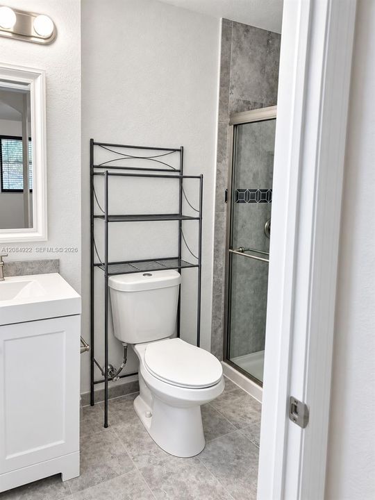 For Sale: $398,000 (2 beds, 2 baths, 1206 Square Feet)