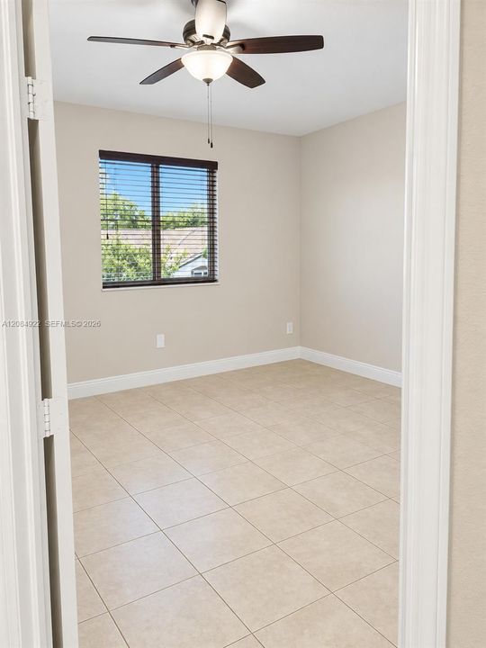 For Sale: $398,000 (2 beds, 2 baths, 1206 Square Feet)