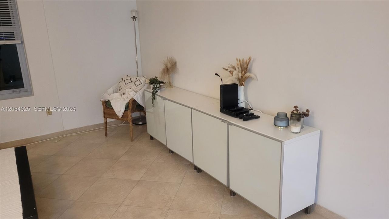 En Renta: $2,400 (1 camas, 1 baños, 726 Pies cuadrados)