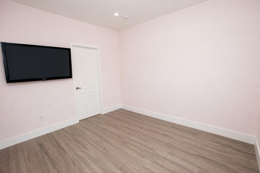 BEDROOM3