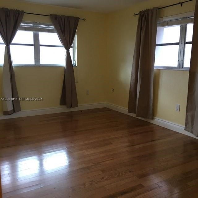 В аренду: $2,200 (2 спален, 2 ванн, 980 Квадратных фут)