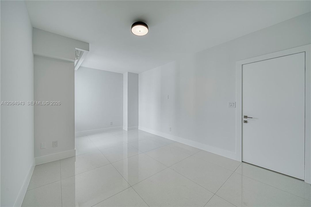 For Sale: $1,675,000 (2 beds, 2 baths, 1700 Square Feet)