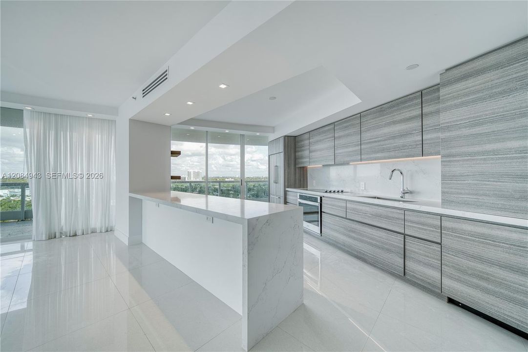For Sale: $1,675,000 (2 beds, 2 baths, 1700 Square Feet)