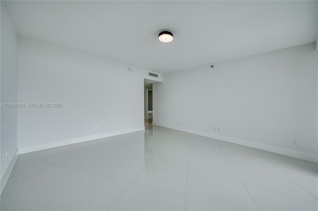 For Sale: $1,675,000 (2 beds, 2 baths, 1700 Square Feet)