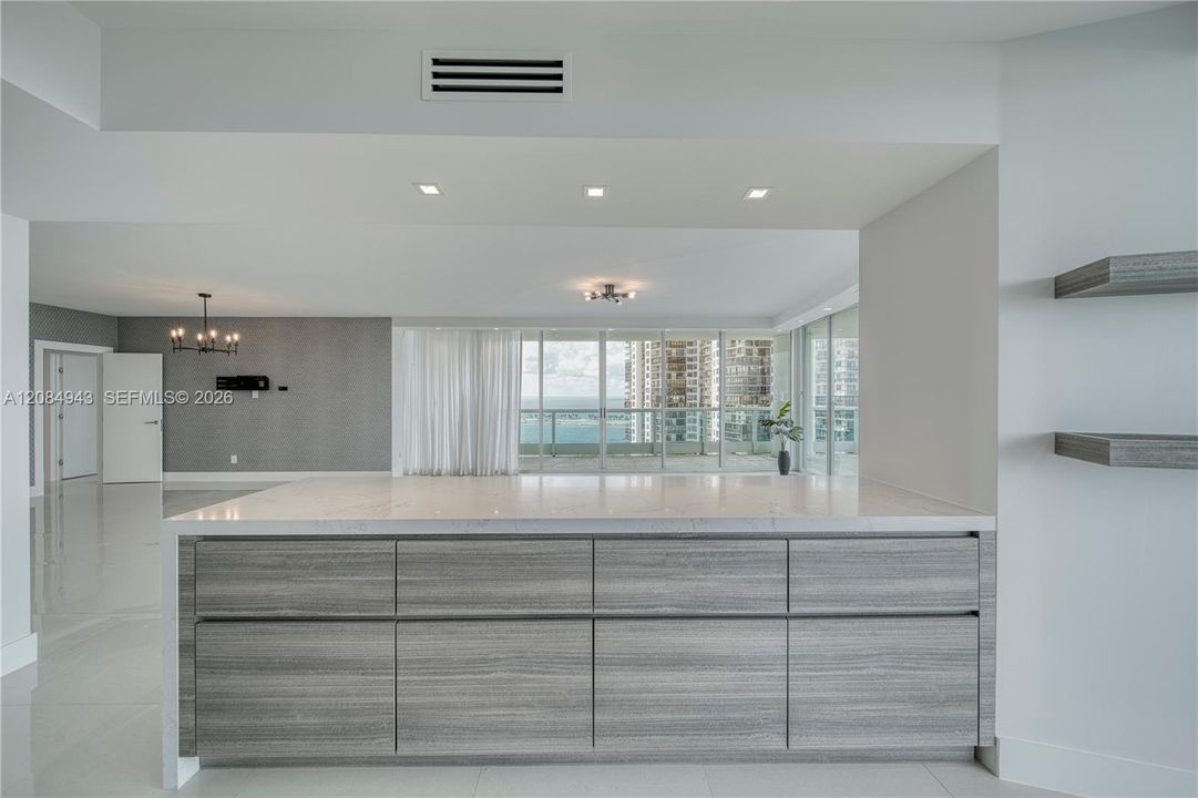 For Sale: $1,675,000 (2 beds, 2 baths, 1700 Square Feet)