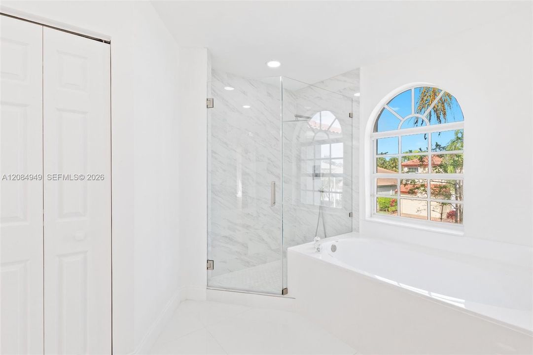 En Renta: $5,000 (5 camas, 3 baños, 2845 Pies cuadrados)