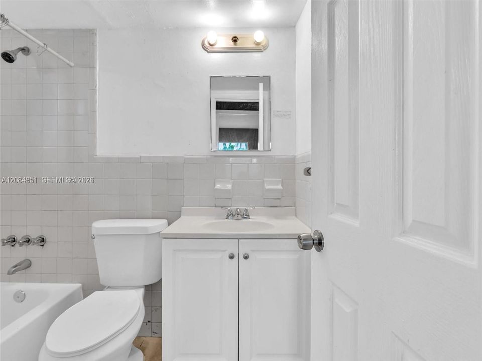 В аренду: $1,400 (1 спален, 1 ванн, 24647 Квадратных фут)