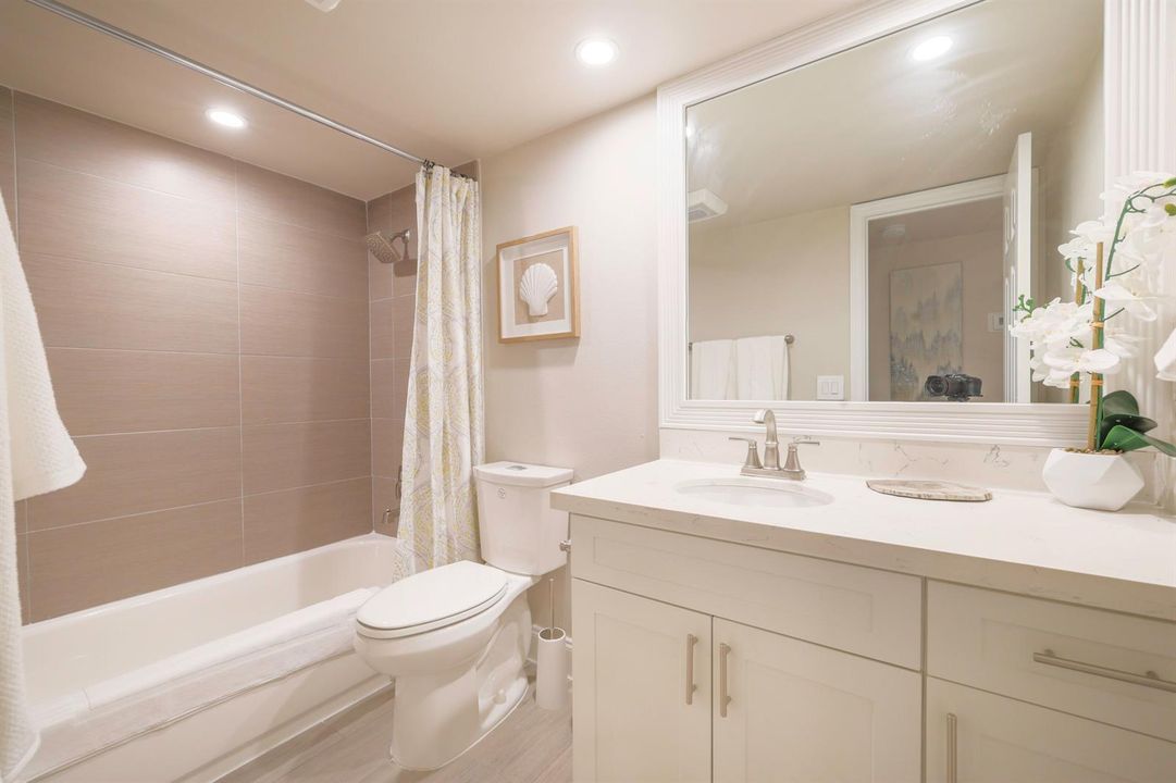 601 North Ocean unit 402 - 22