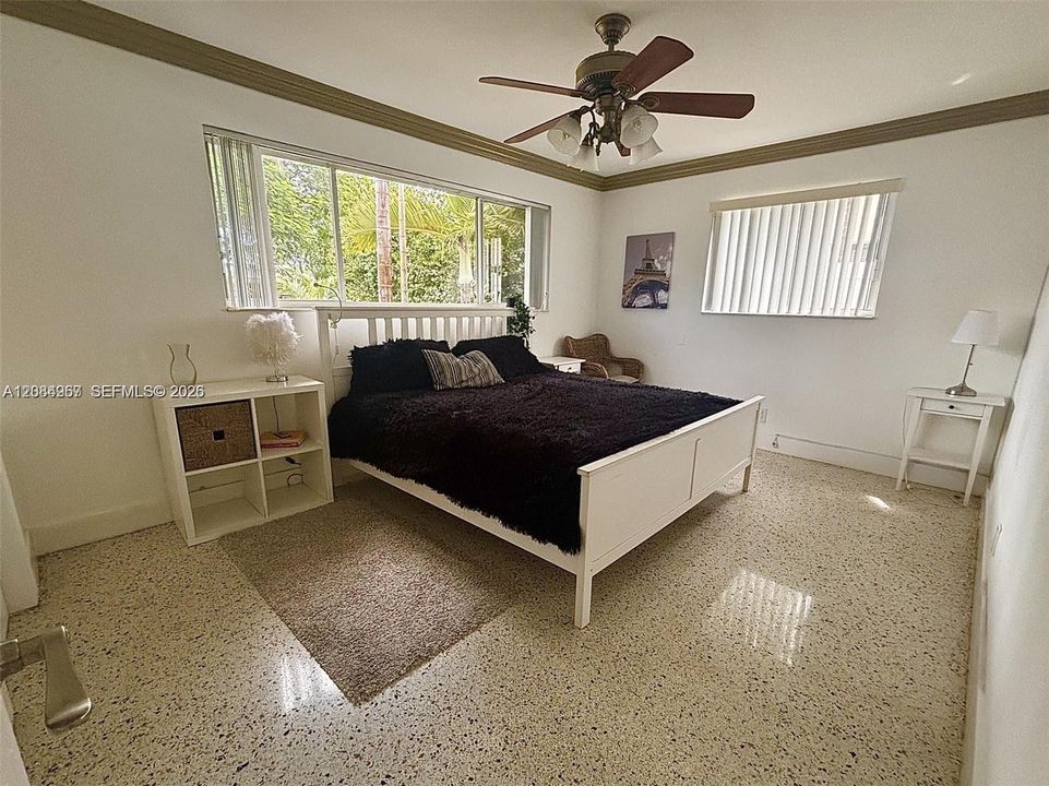 For Rent: $5,500 (3 beds, 2 baths, 1080 Square Feet)