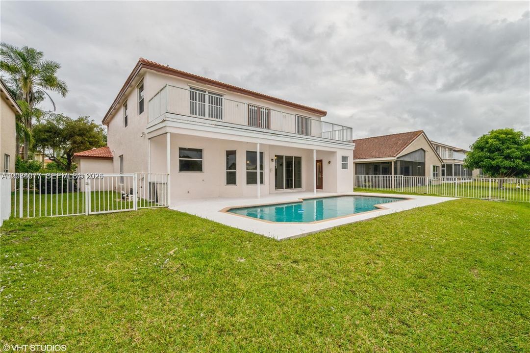 For Sale: $1,150,000 (4 beds, 3 baths, 3488 Square Feet)