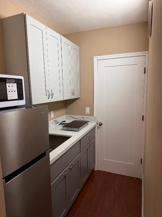 Efficiency Kitchen