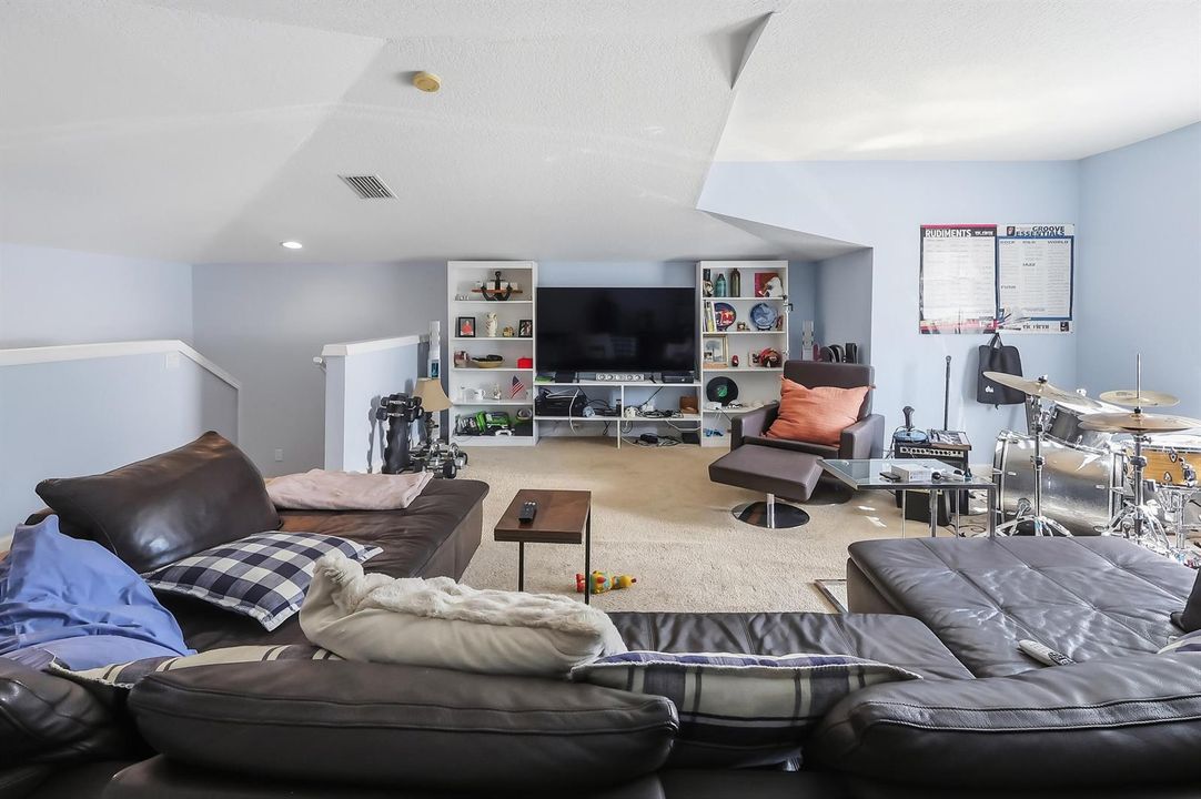 Loft / Bonus Room