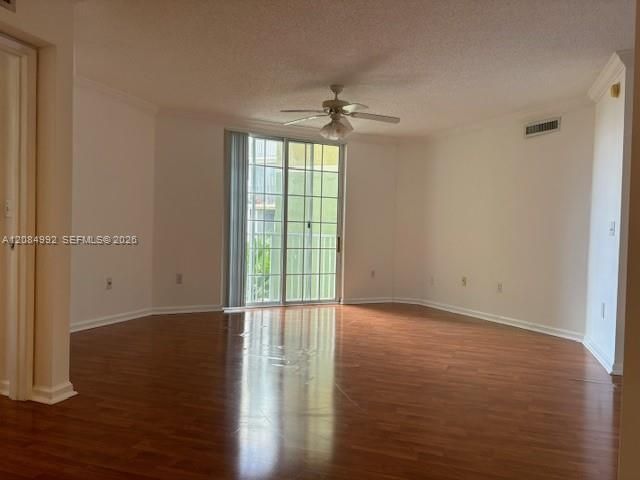 For Sale: $309,900 (2 beds, 2 baths, 1130 Square Feet)