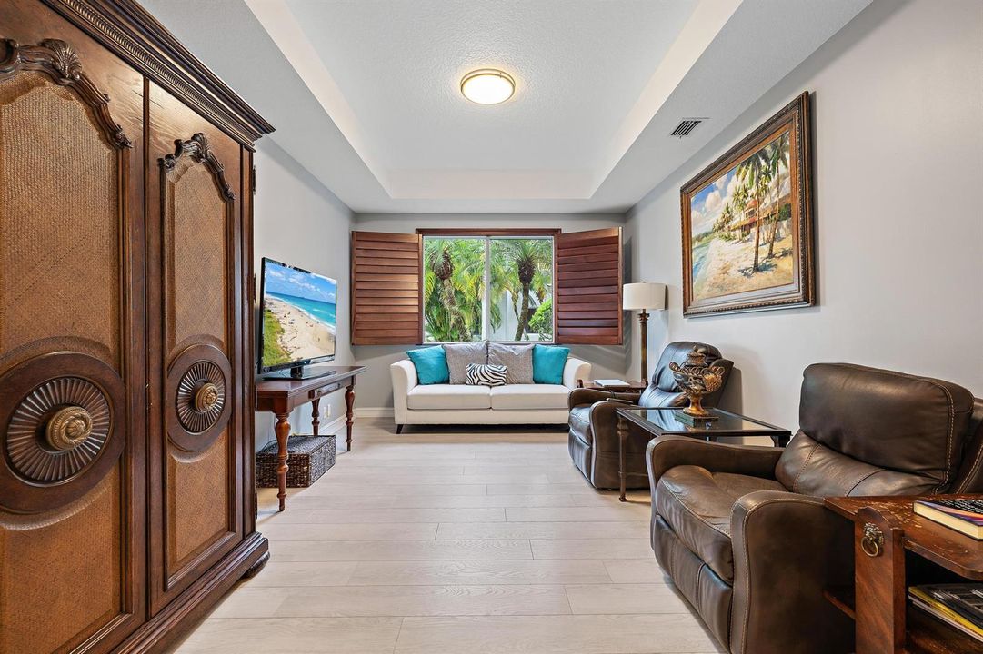 7511 Orchid Hammock Drive