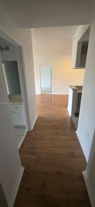 В аренду: $2,400 (2 спален, 2 ванн, 0 Квадратных фут)