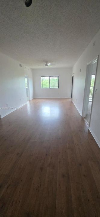 В аренду: $2,400 (2 спален, 2 ванн, 0 Квадратных фут)
