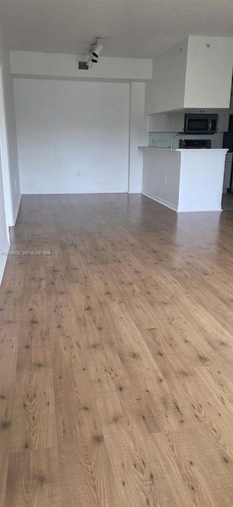 В аренду: $2,400 (2 спален, 2 ванн, 0 Квадратных фут)