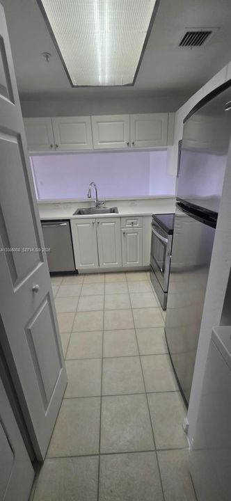 В аренду: $2,400 (2 спален, 2 ванн, 0 Квадратных фут)
