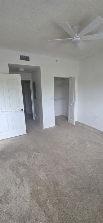 В аренду: $2,400 (2 спален, 2 ванн, 0 Квадратных фут)