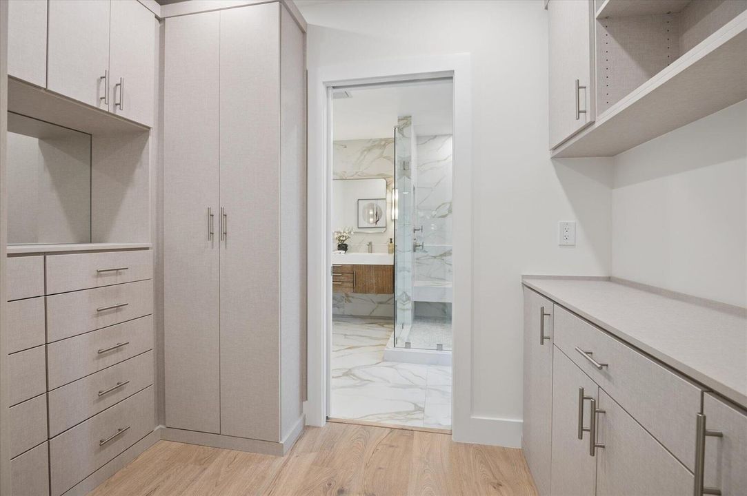23-Steiner-541 NE 8th Ave-21