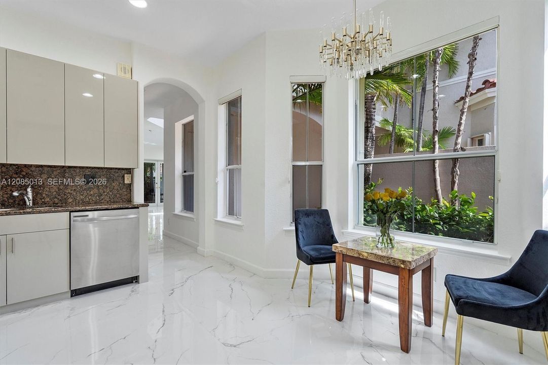 For Rent: $6,500 (3 beds, 3 baths, 2366 Square Feet)
