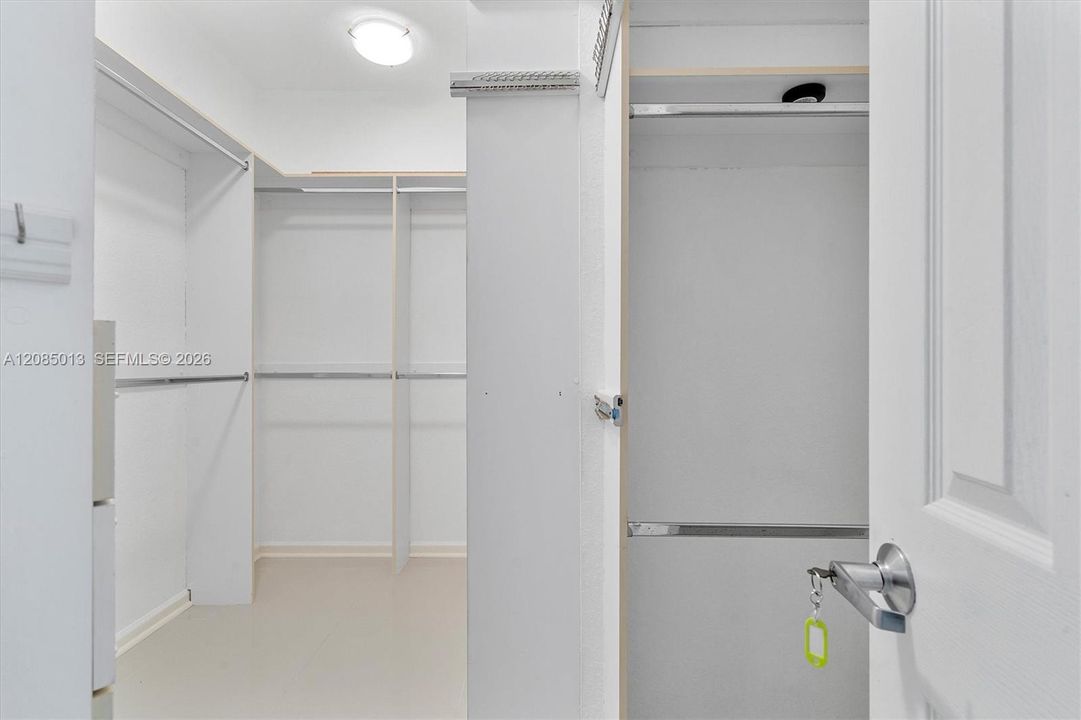 For Rent: $6,500 (3 beds, 3 baths, 2366 Square Feet)