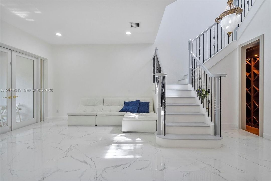 For Rent: $6,500 (3 beds, 3 baths, 2366 Square Feet)