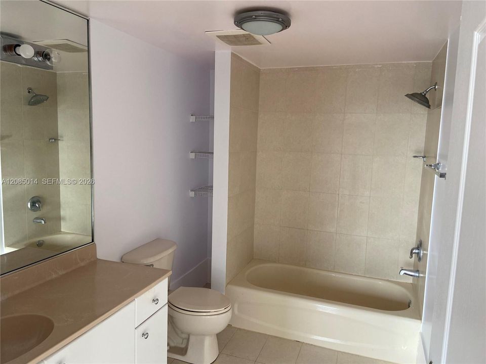 В аренду: $2,850 (2 спален, 2 ванн, 1120 Квадратных фут)