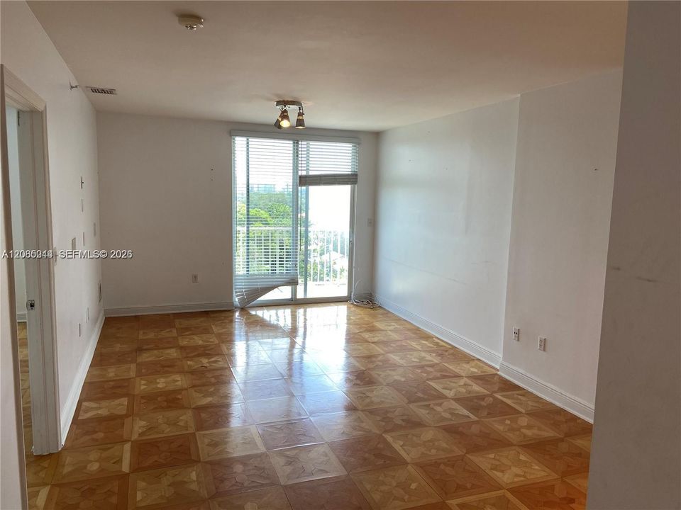 В аренду: $2,850 (2 спален, 2 ванн, 1120 Квадратных фут)