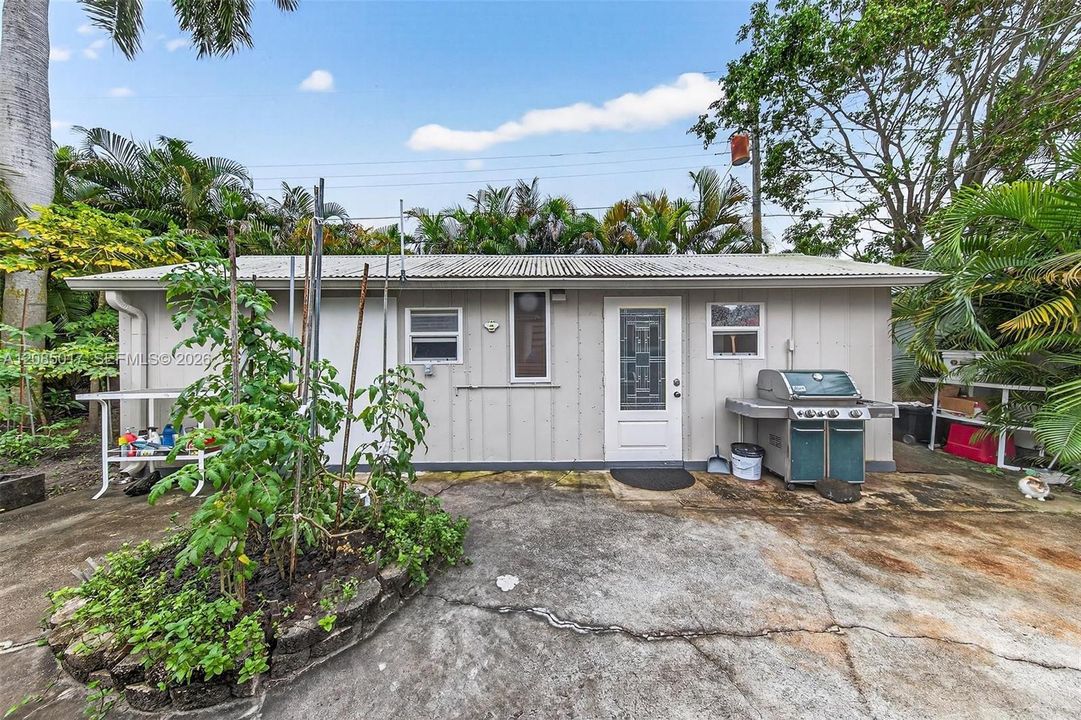 En Venta: $649,000 (3 camas, 4 baños, 1440 Pies cuadrados)