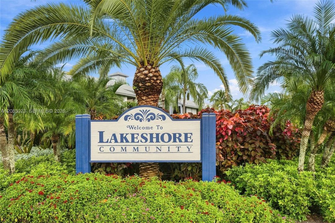 For Sale: $195,000 (2 beds, 1 baths, 863 Square Feet)