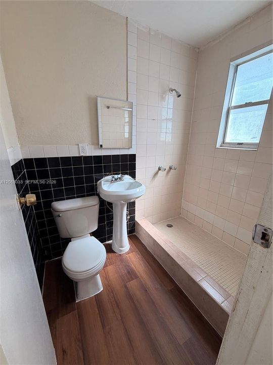 Recently Rented: $850 (0 beds, 1 baths, 5469 Square Feet)