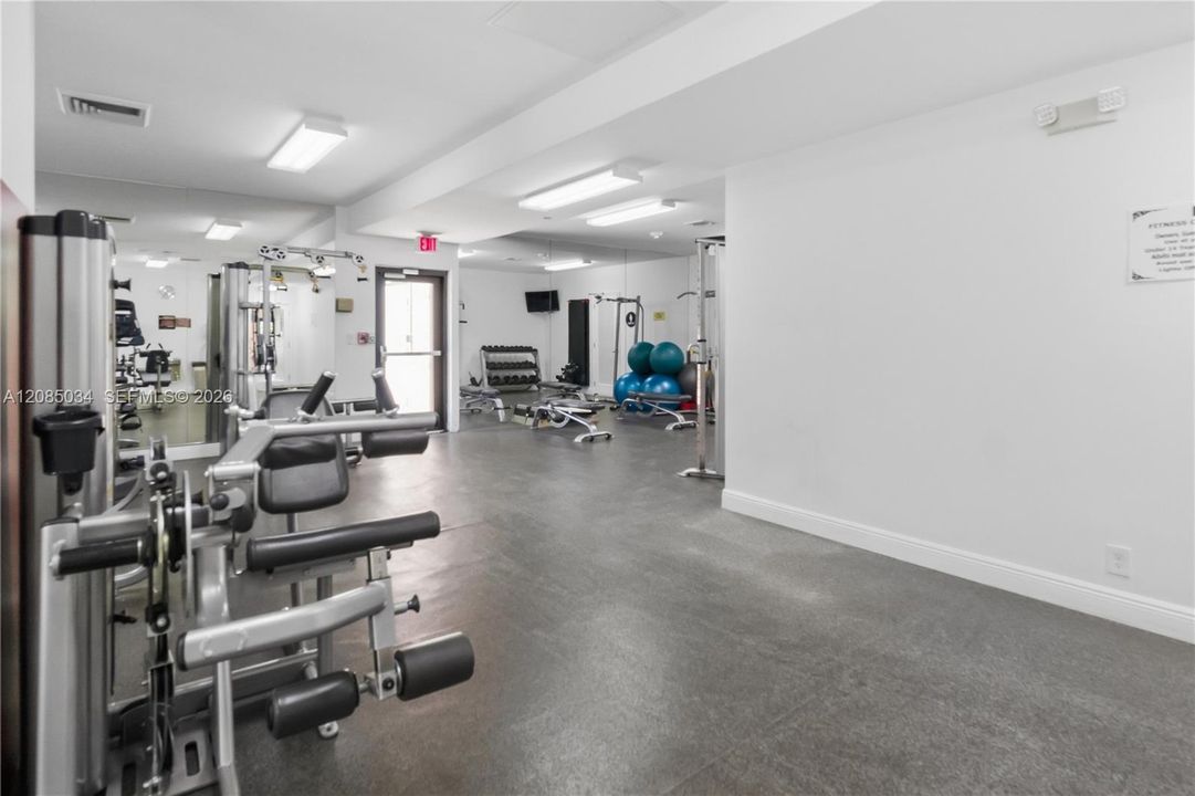 For Sale: $735,900 (3 beds, 2 baths, 2305 Square Feet)