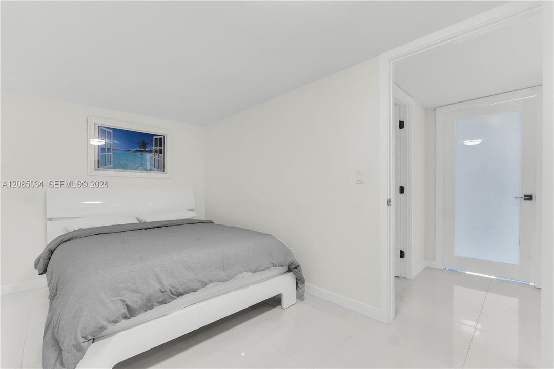 For Sale: $735,900 (3 beds, 2 baths, 2305 Square Feet)