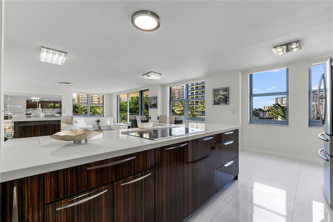 For Sale: $735,900 (3 beds, 2 baths, 2305 Square Feet)