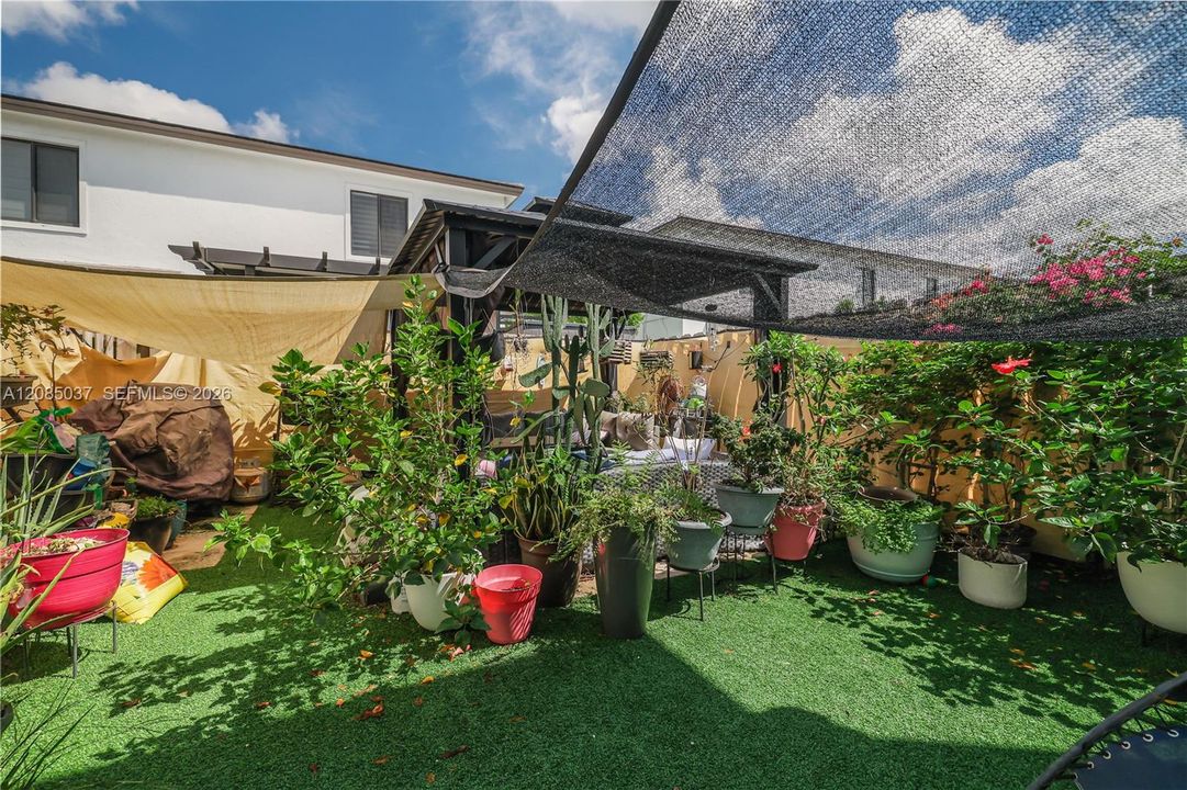 En Venta: $450,000 (3 camas, 2 baños, 1705 Pies cuadrados)
