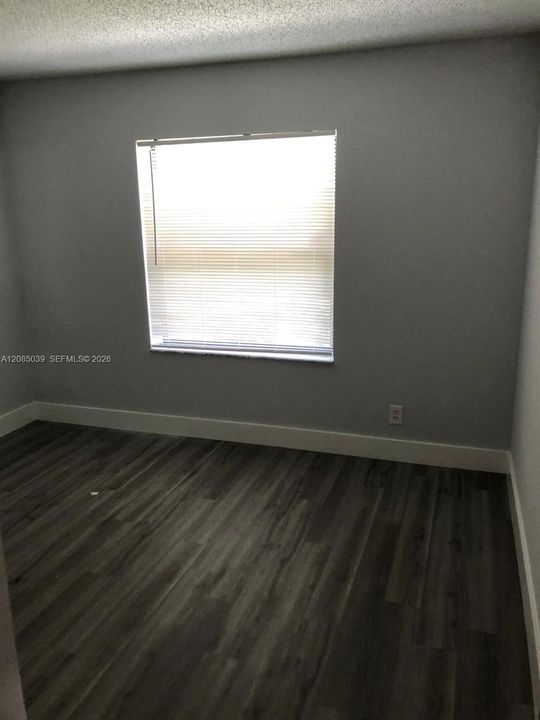 For Rent: $1,800 (2 beds, 2 baths, 867 Square Feet)
