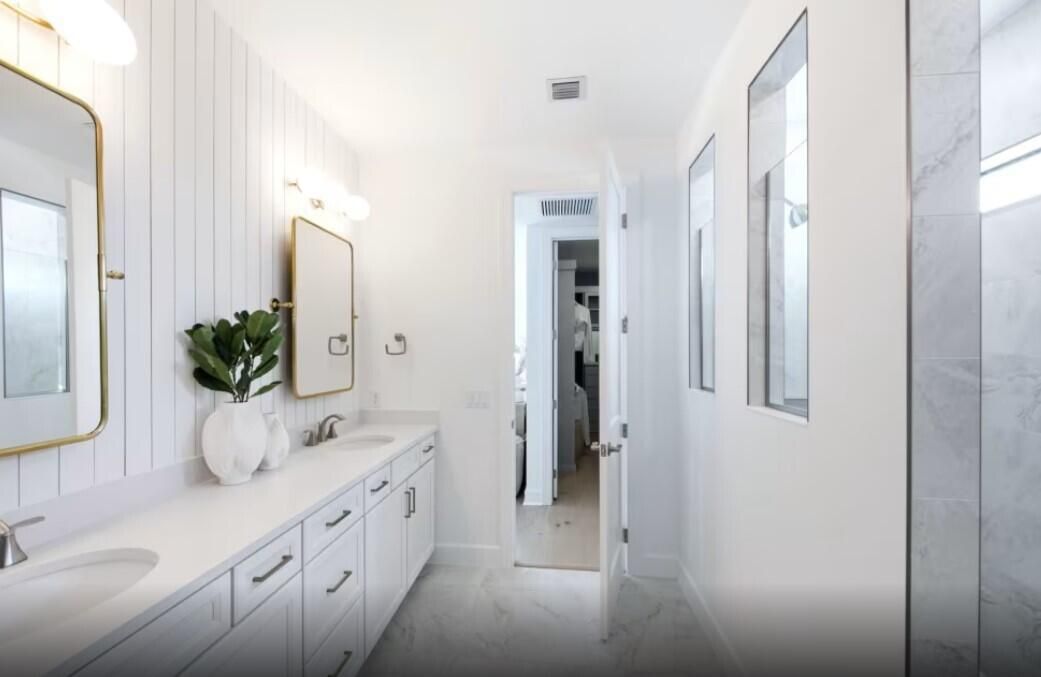 Owner's Bath