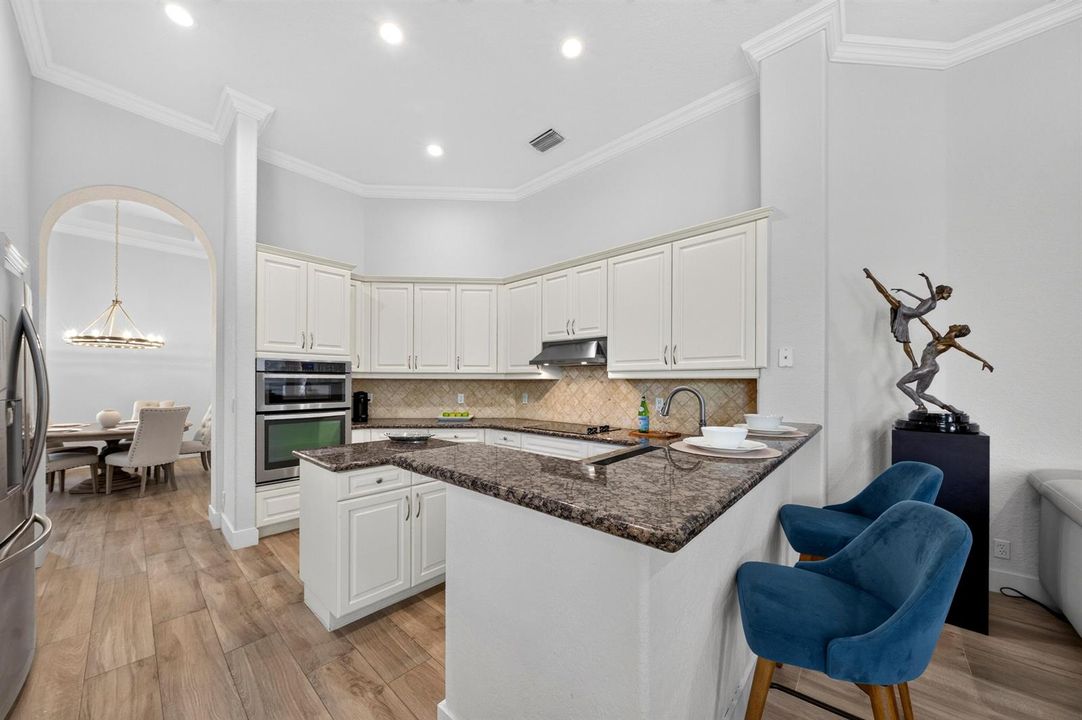 018-019-Kitchen-4000x2664