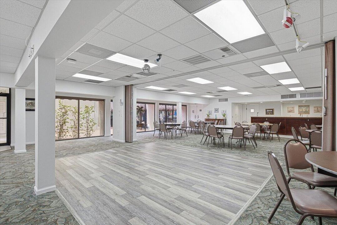 33-Clubhouse-Meeting Room