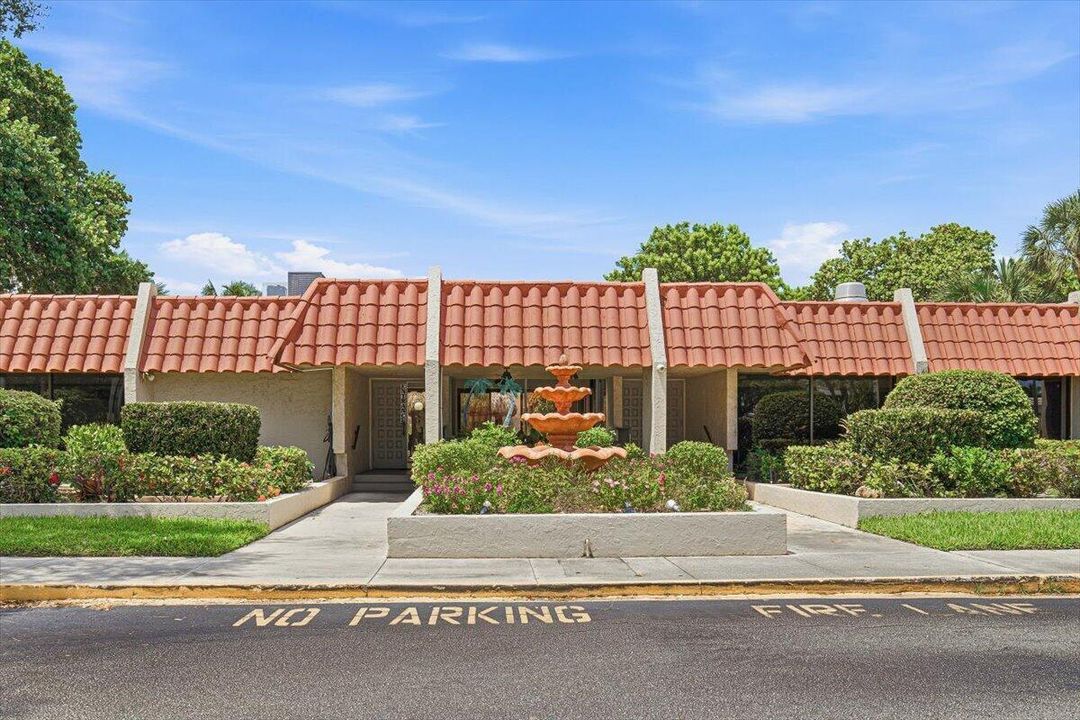 26-Clubhouse