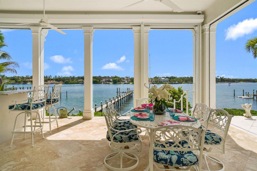 Outdoor covered dining
