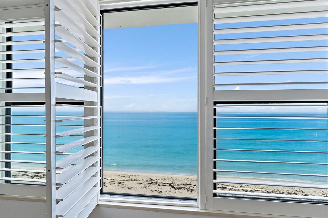052-900OceanDr-705-JunoBeach-SMALL