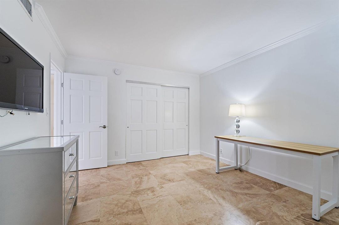 061-900OceanDr-705-JunoBeach-SMALL