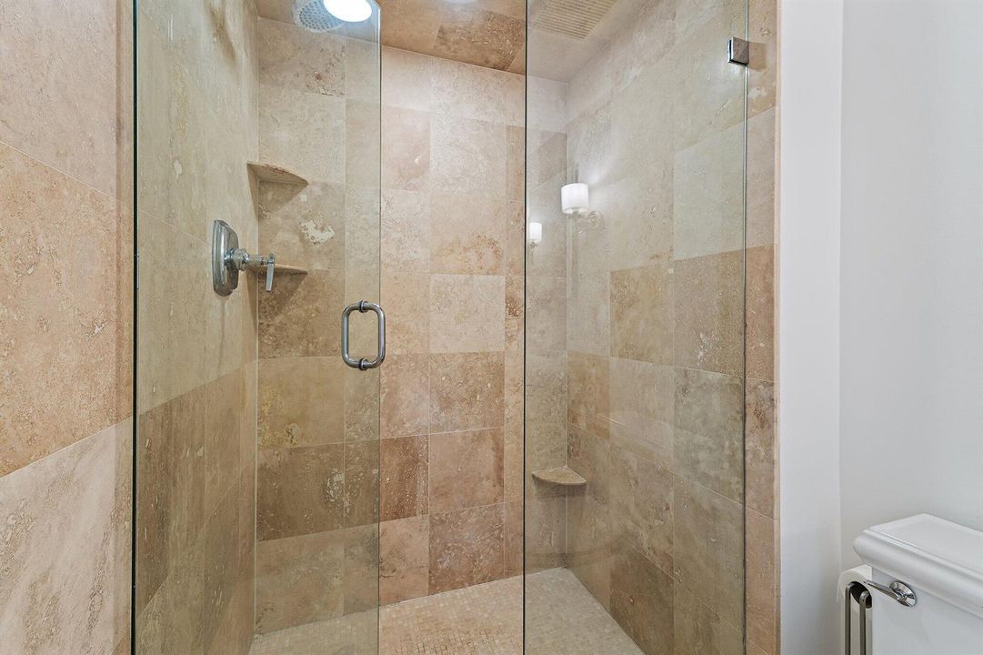 058-900OceanDr-705-JunoBeach-SMALL